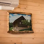 Sunny House With Sauna Vikendica *