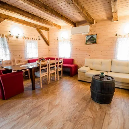 Сasa de vacaciones Sunny House With Sauna