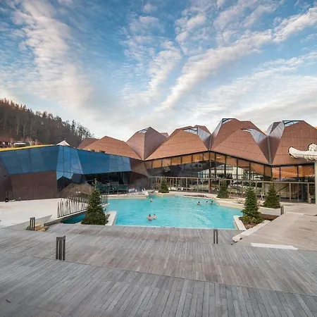 Sunny House With Sauna *